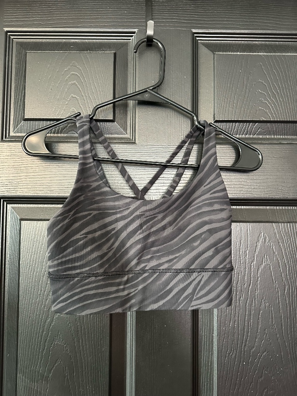 Lululemon Zebra Print Strappy Sports Bra Size 6 Gray Black